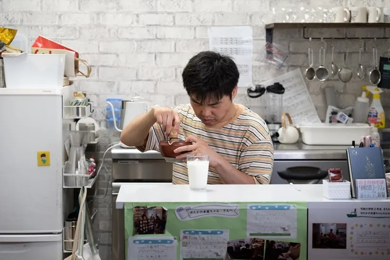 茶葉と本に向き合う静かなこだわり